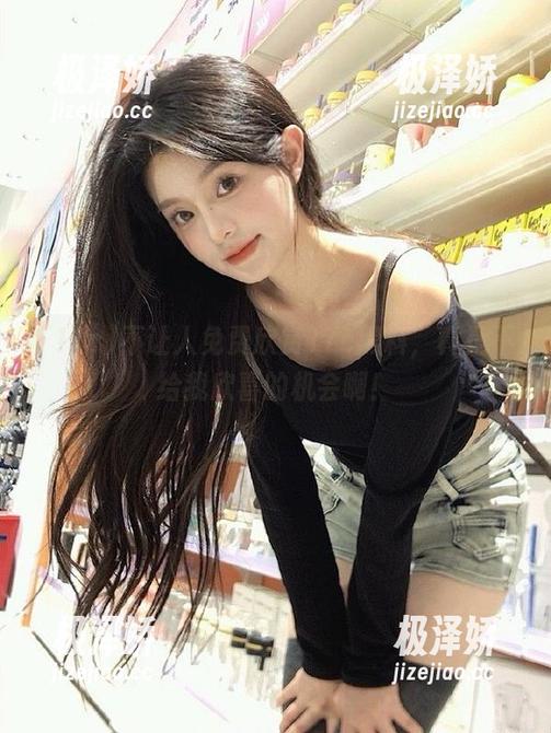 不让人免费欣赏17c黑料，真是不给我欣喜的机会啊！