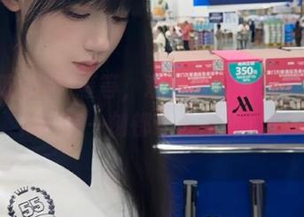 等等，观看这出闹剧，17吃瓜网每一刻都让人怀疑人生