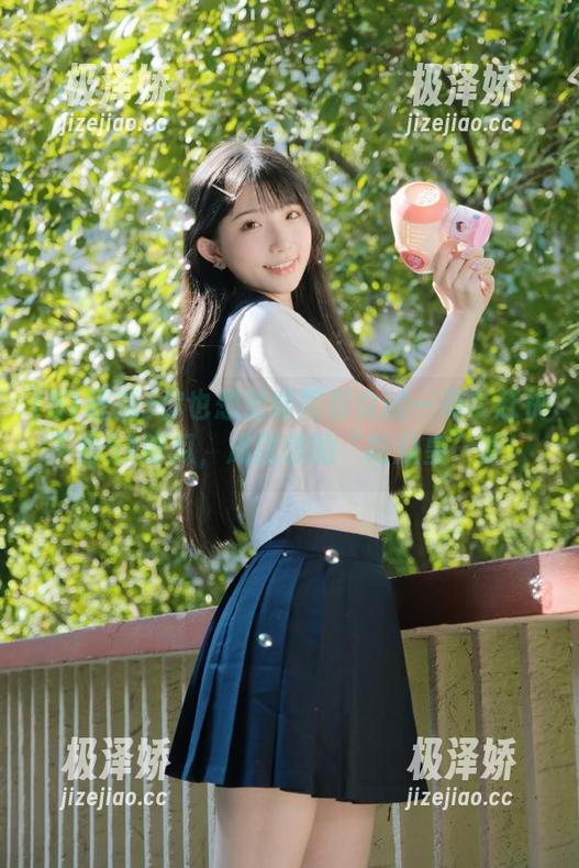 你也想做朝阳群众的一员？赶快下载51吃瓜，成就你的“吃瓜皇”梦！