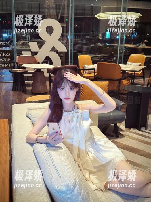 “hlw.bet”导航：带你在八卦的海洋里随意漂流，没准就抓到让你瞠目结舌的瓜！