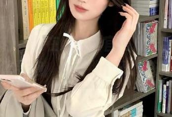 视频在hl黑料官网放送，瓜都能吃到饱，心里那个乐滋滋啊