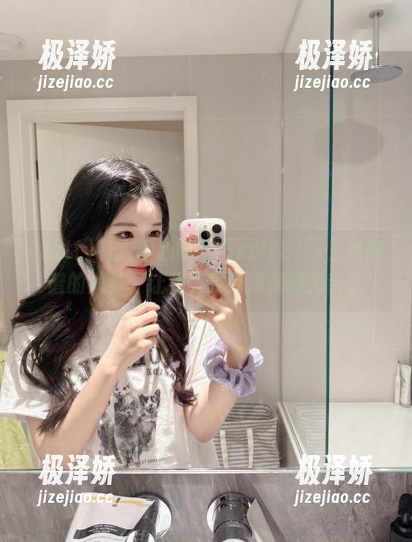 有人用心收藏“zztt21”上最离谱的八卦，让我感受到深深的无奈。