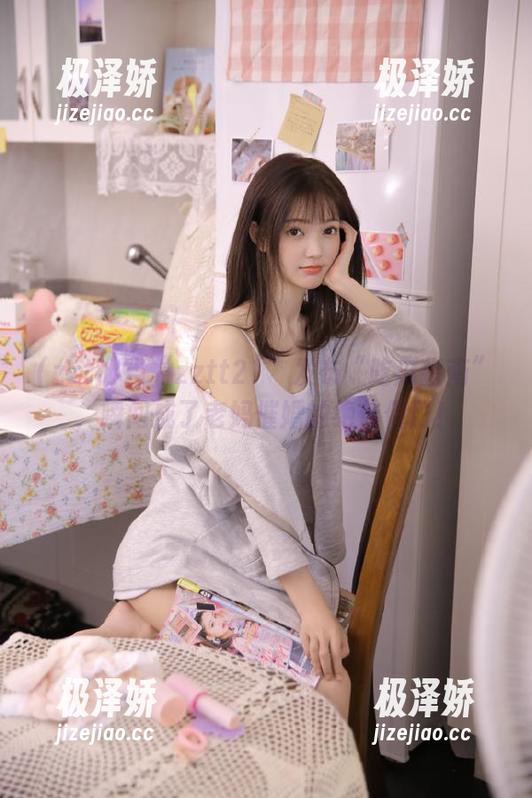 当“zztt21”发布“吃瓜指南”，瞬间成了老妈催婚的绝佳借口！