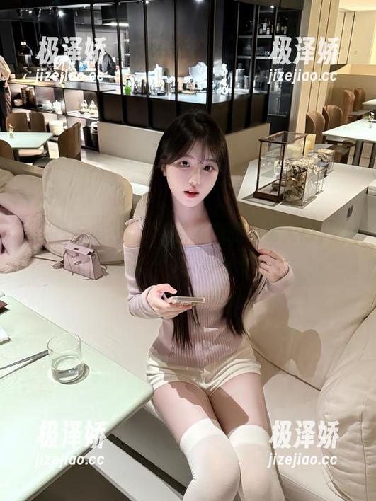 今日吃瓜发布的重磅大瓜，我只想说一句：离我远点！