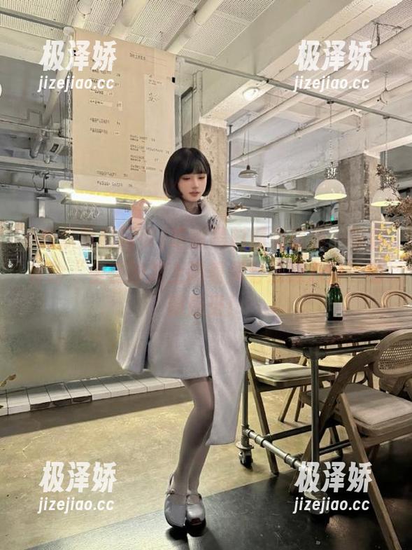 吃瓜黑料网页在线，带你体验“坐在沙发上隔着屏幕热辣八卦”的新感受！