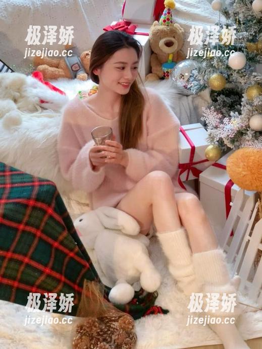 国产吃瓜，别忘了点那条链接，增加你的智商值！