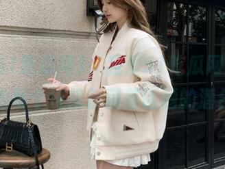 “我爱51吃瓜网”，只是因为每个链接都藏着话题的潜台词。