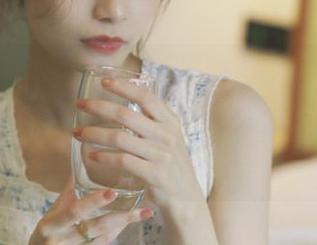 2025年的ios版“正能量黑料社”，听说你只需点一点就能刷新三观！