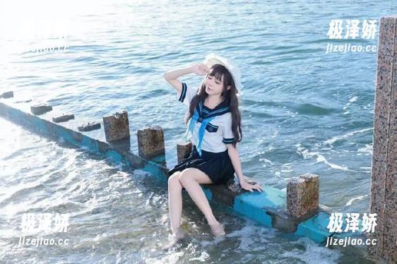 海角吃瓜网址，今天的无耻视频又刷新我的三观了！