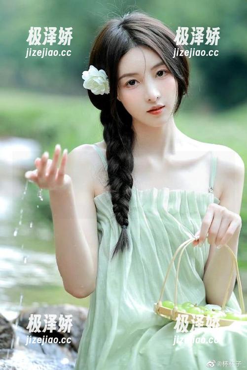 有一个传送门，旁边恰好是黑料不打烊tttzzz的入口，走过路过可不可以不失去？