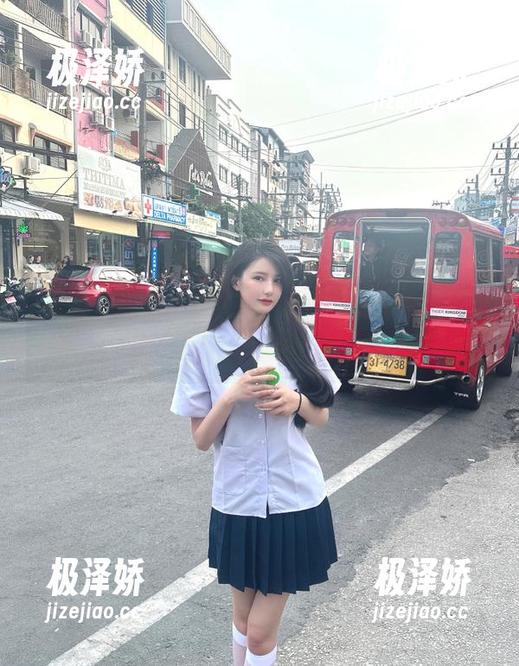 黑料不打烊tttzzz直达入口，别以为你能逃过我的眼睛哦