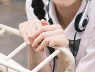 有毒的黑料不打烊苹果版，下载前请慎重，别怪我没提醒你！