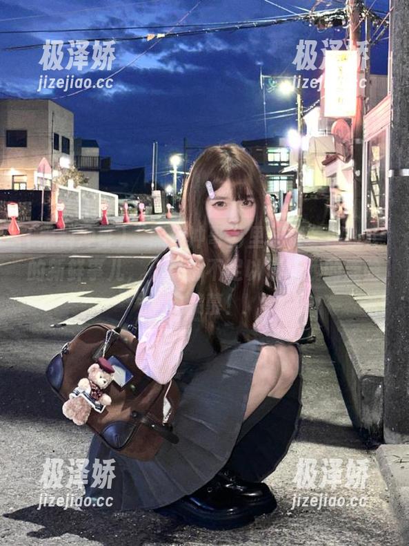 “黑料冲哥万里长征”网址上的新鲜事儿，杯具都不足以形容我的鹿晗式羡慕！