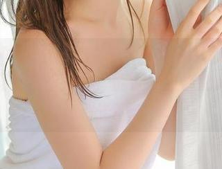 吃瓜群众注意！黑料吃瓜网站直达最尬八卦，能否拯救你的无聊时光？